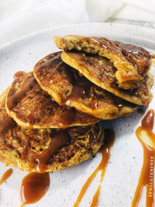 Pancakes sains à la farine de pois chiche – MAIL0VES (avc un zéro)